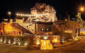 Memories Cave House (Adults Only)